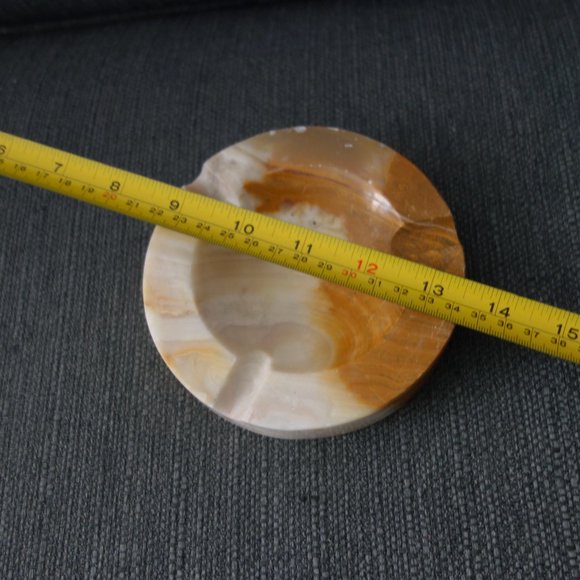 Nice Ash Tray - Picture 7 of 9